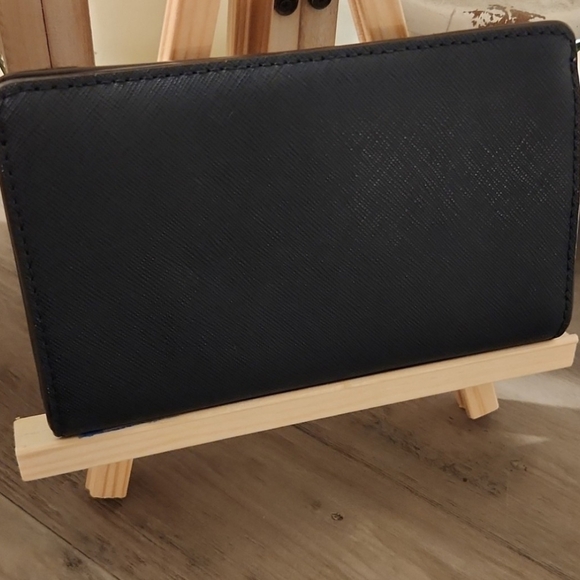 Michael Kors Navy Blue Wallet - Picture 4 of 11